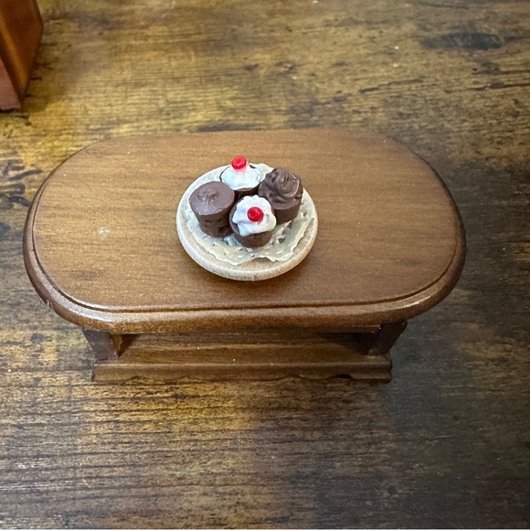 Vintage! 11 Pieces - Wooden Miniature Doll House Furniture - Picture 3 of 11